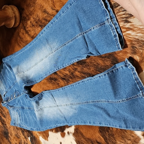 Jeans - Picture 3 of 6